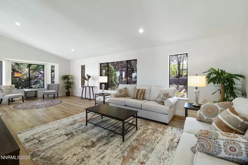 3575 Cashill, Reno, Nevada 89509, 4 Bedrooms Bedrooms, ,3 BathroomsBathrooms,Residential,Residential,Cashill,250052861