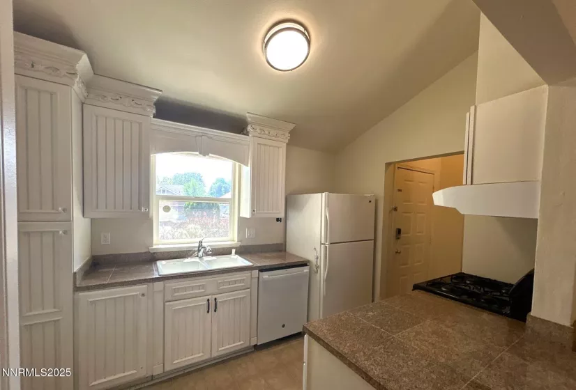 6745 Evening Star, Sparks, Nevada 89436, 3 Bedrooms Bedrooms, ,1 BathroomBathrooms,Residential Lease,Manufactured,Evening Star,250052859