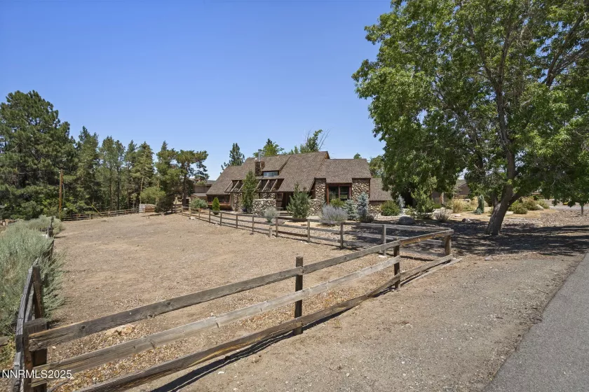 4275 Juniper Creek, Reno, Nevada 89519, 2 Bedrooms Bedrooms, ,2 BathroomsBathrooms,Residential,Residential,Juniper Creek,250052862