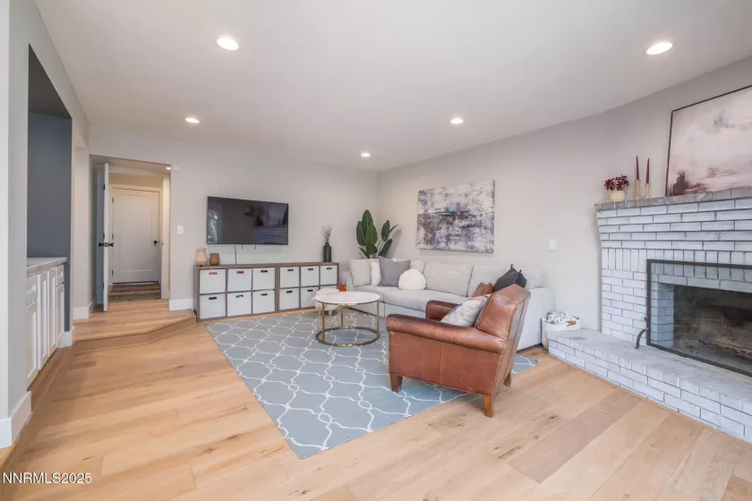 3390 Thornhill, Reno, Nevada 89509, 5 Bedrooms Bedrooms, ,3 BathroomsBathrooms,Residential,Residential,Thornhill,250052865