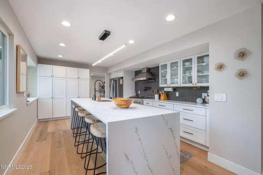 3390 Thornhill, Reno, Nevada 89509, 5 Bedrooms Bedrooms, ,3 BathroomsBathrooms,Residential,Residential,Thornhill,250052865