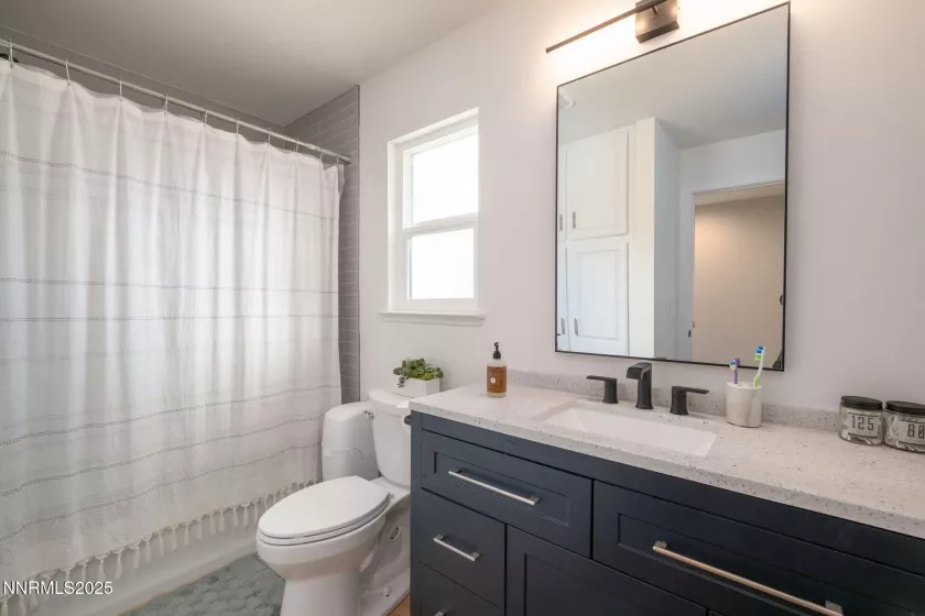 3390 Thornhill, Reno, Nevada 89509, 5 Bedrooms Bedrooms, ,3 BathroomsBathrooms,Residential,Residential,Thornhill,250052865