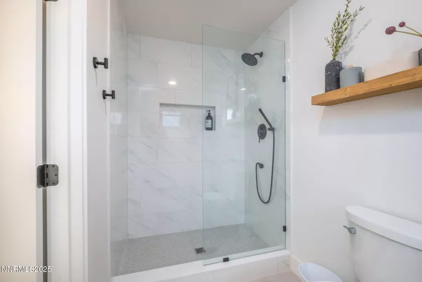 3390 Thornhill, Reno, Nevada 89509, 5 Bedrooms Bedrooms, ,3 BathroomsBathrooms,Residential,Residential,Thornhill,250052865