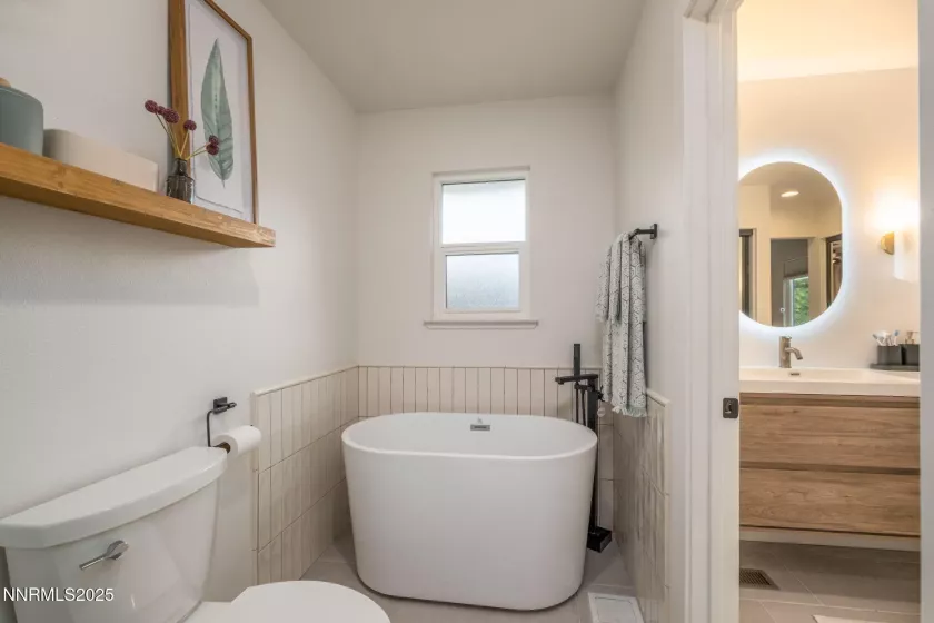 3390 Thornhill, Reno, Nevada 89509, 5 Bedrooms Bedrooms, ,3 BathroomsBathrooms,Residential,Residential,Thornhill,250052865