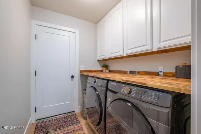 3390 Thornhill, Reno, Nevada 89509, 5 Bedrooms Bedrooms, ,3 BathroomsBathrooms,Residential,Residential,Thornhill,250052865