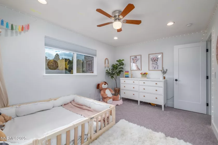 3390 Thornhill, Reno, Nevada 89509, 5 Bedrooms Bedrooms, ,3 BathroomsBathrooms,Residential,Residential,Thornhill,250052865