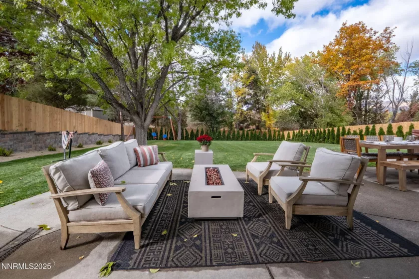 3390 Thornhill, Reno, Nevada 89509, 5 Bedrooms Bedrooms, ,3 BathroomsBathrooms,Residential,Residential,Thornhill,250052865