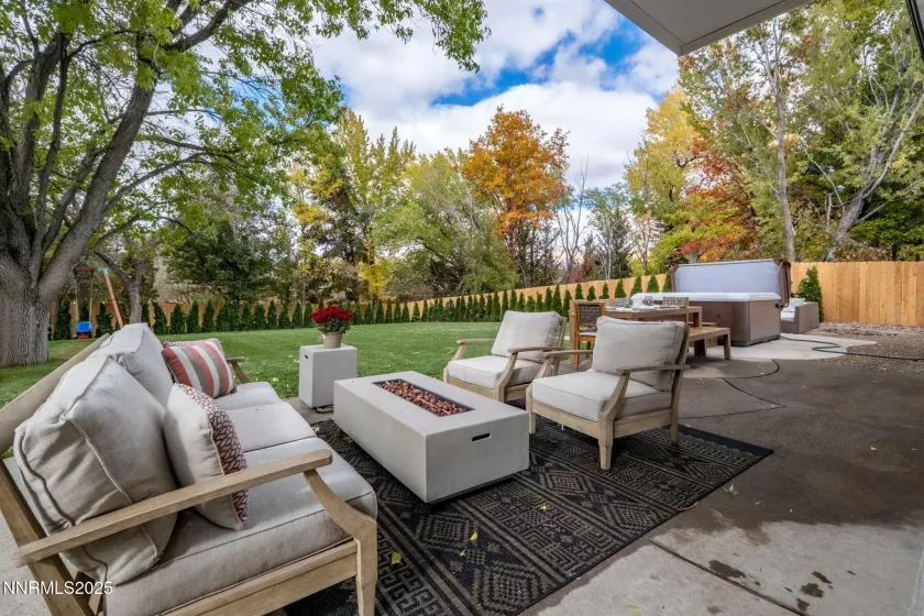 3390 Thornhill, Reno, Nevada 89509, 5 Bedrooms Bedrooms, ,3 BathroomsBathrooms,Residential,Residential,Thornhill,250052865