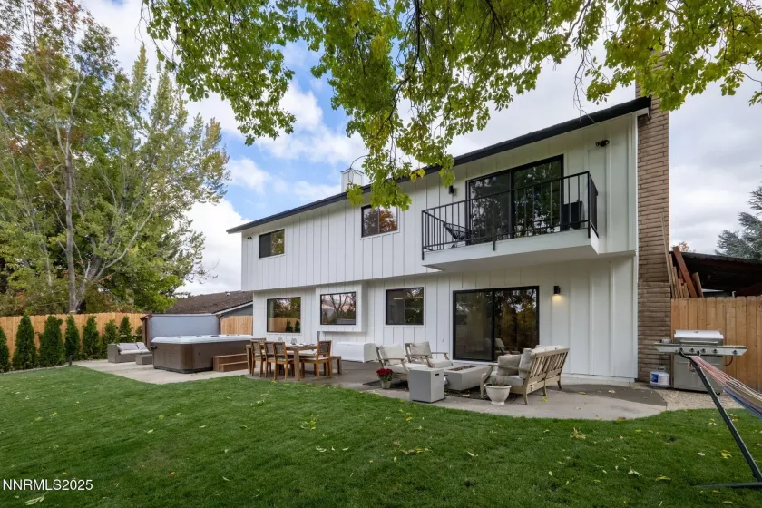 3390 Thornhill, Reno, Nevada 89509, 5 Bedrooms Bedrooms, ,3 BathroomsBathrooms,Residential,Residential,Thornhill,250052865