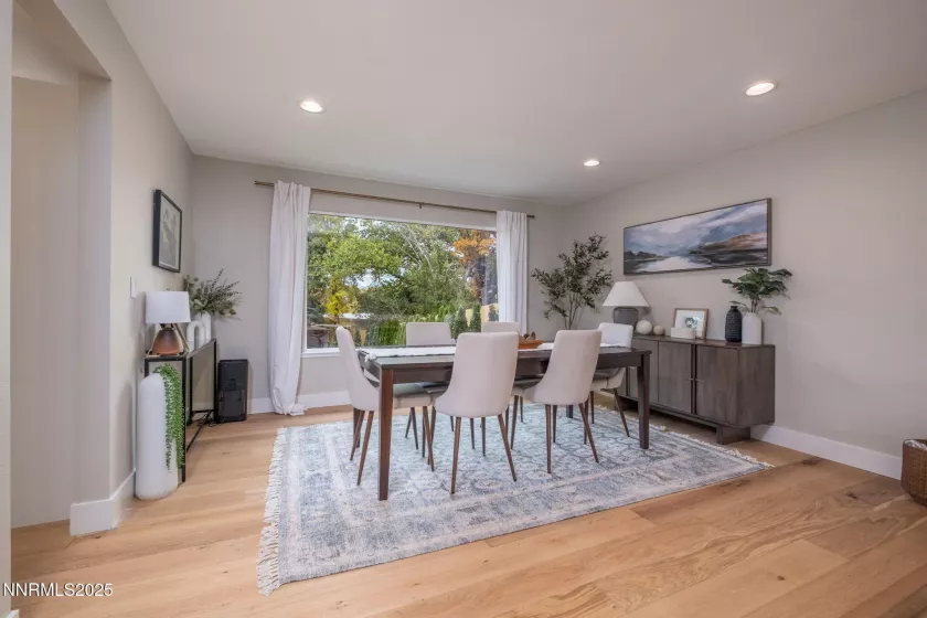 3390 Thornhill, Reno, Nevada 89509, 5 Bedrooms Bedrooms, ,3 BathroomsBathrooms,Residential,Residential,Thornhill,250052865