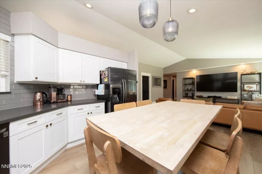 5026 Palo Alto, Sparks, Nevada 89436, 3 Bedrooms Bedrooms, ,2 BathroomsBathrooms,Residential,Residential,Palo Alto,250052866