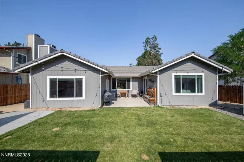 5026 Palo Alto, Sparks, Nevada 89436, 3 Bedrooms Bedrooms, ,2 BathroomsBathrooms,Residential,Residential,Palo Alto,250052866