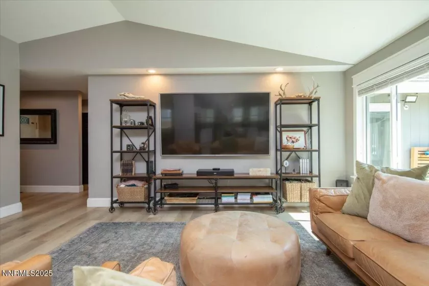 5026 Palo Alto, Sparks, Nevada 89436, 3 Bedrooms Bedrooms, ,2 BathroomsBathrooms,Residential,Residential,Palo Alto,250052866