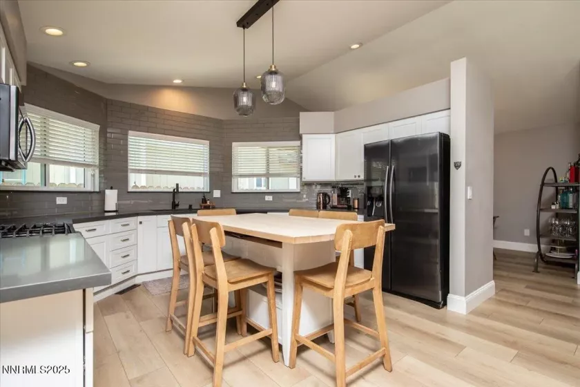 5026 Palo Alto, Sparks, Nevada 89436, 3 Bedrooms Bedrooms, ,2 BathroomsBathrooms,Residential,Residential,Palo Alto,250052866