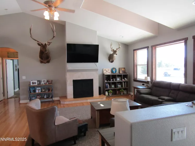 40 Kari, Smith Valley, Nevada 89444, 3 Bedrooms Bedrooms, ,2 BathroomsBathrooms,Residential,Residential,Kari,250052870