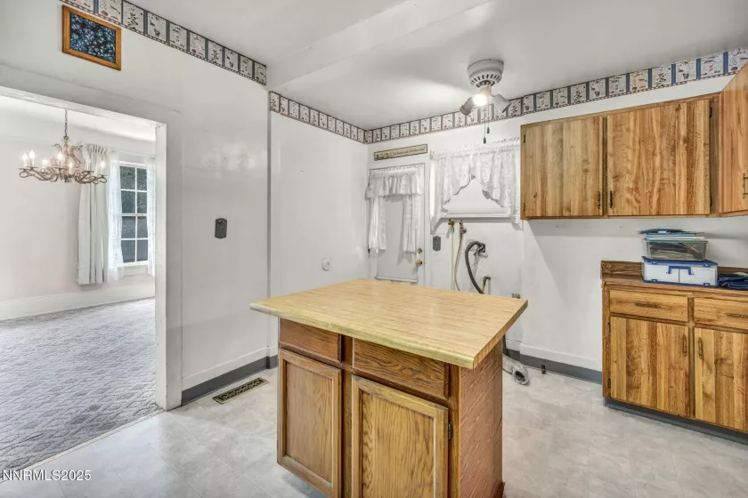 1012 Nevada, Carson City, Nevada 89703, 4 Bedrooms Bedrooms, ,1 BathroomBathrooms,Residential,Residential,Nevada,250052872