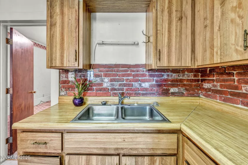 1012 Nevada, Carson City, Nevada 89703, 4 Bedrooms Bedrooms, ,1 BathroomBathrooms,Residential,Residential,Nevada,250052872