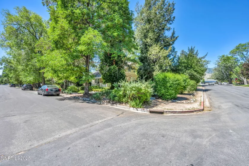 1012 Nevada, Carson City, Nevada 89703, 4 Bedrooms Bedrooms, ,1 BathroomBathrooms,Residential,Residential,Nevada,250052872