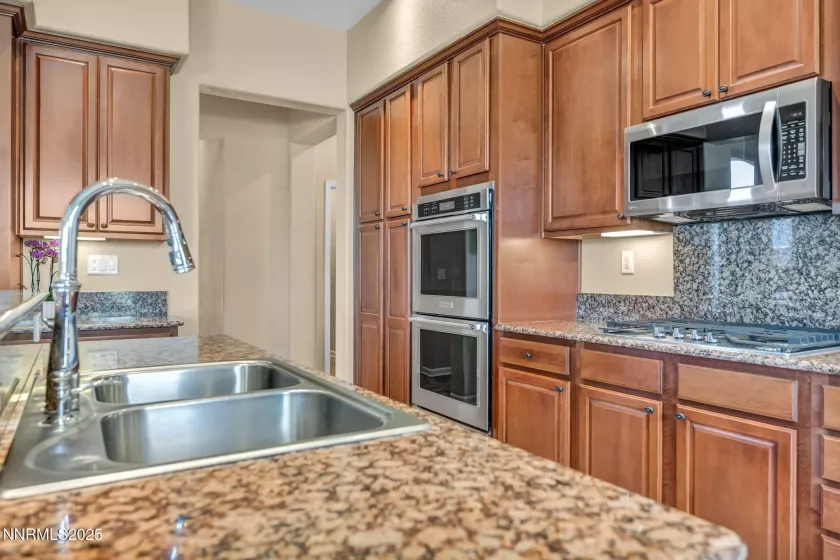 8375 Opal Ranch, Reno, Nevada 89506, 3 Bedrooms Bedrooms, ,3 BathroomsBathrooms,Residential,Residential,Opal Ranch,250052876