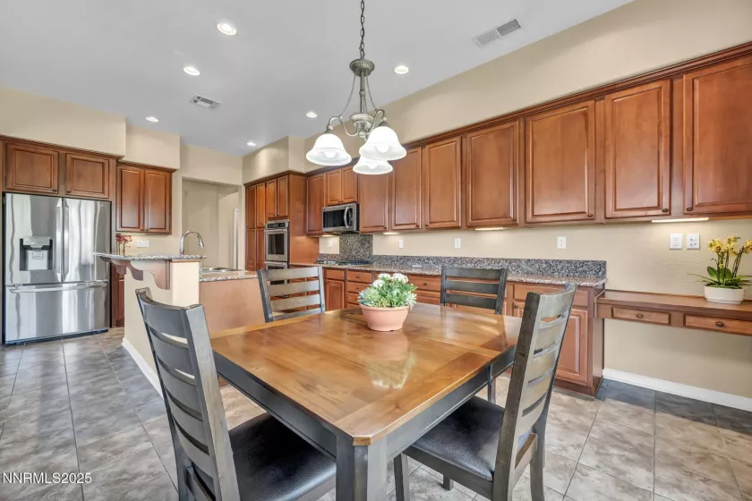 8375 Opal Ranch, Reno, Nevada 89506, 3 Bedrooms Bedrooms, ,3 BathroomsBathrooms,Residential,Residential,Opal Ranch,250052876