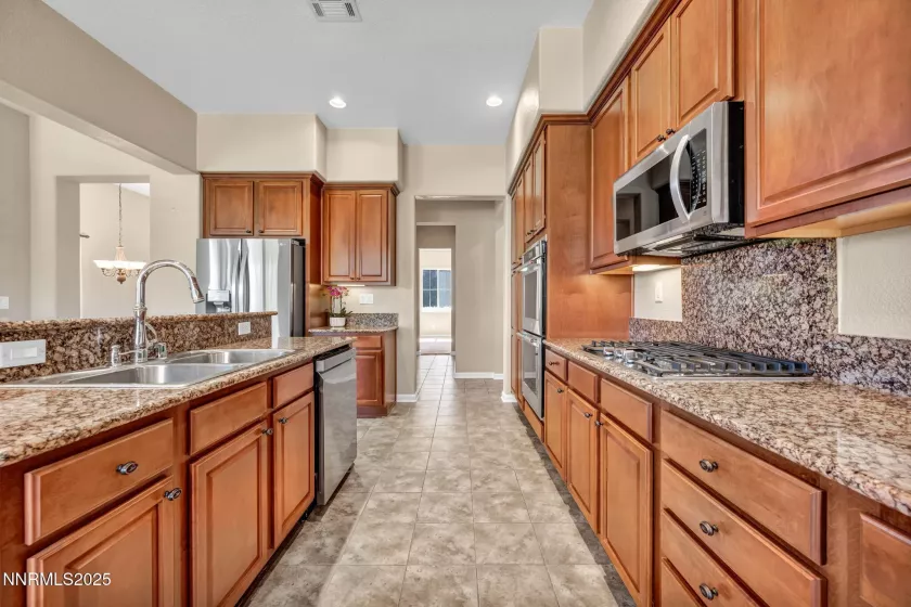 8375 Opal Ranch, Reno, Nevada 89506, 3 Bedrooms Bedrooms, ,3 BathroomsBathrooms,Residential,Residential,Opal Ranch,250052876