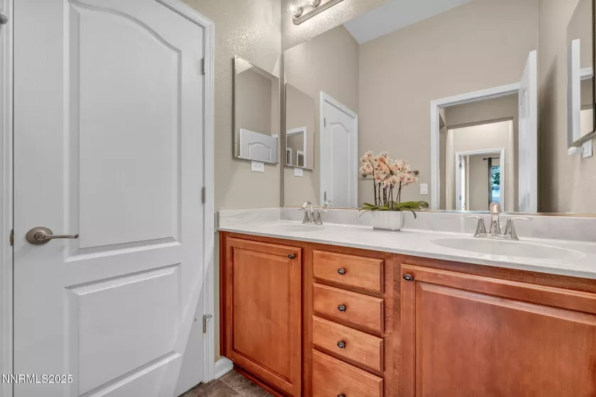 8375 Opal Ranch, Reno, Nevada 89506, 3 Bedrooms Bedrooms, ,3 BathroomsBathrooms,Residential,Residential,Opal Ranch,250052876
