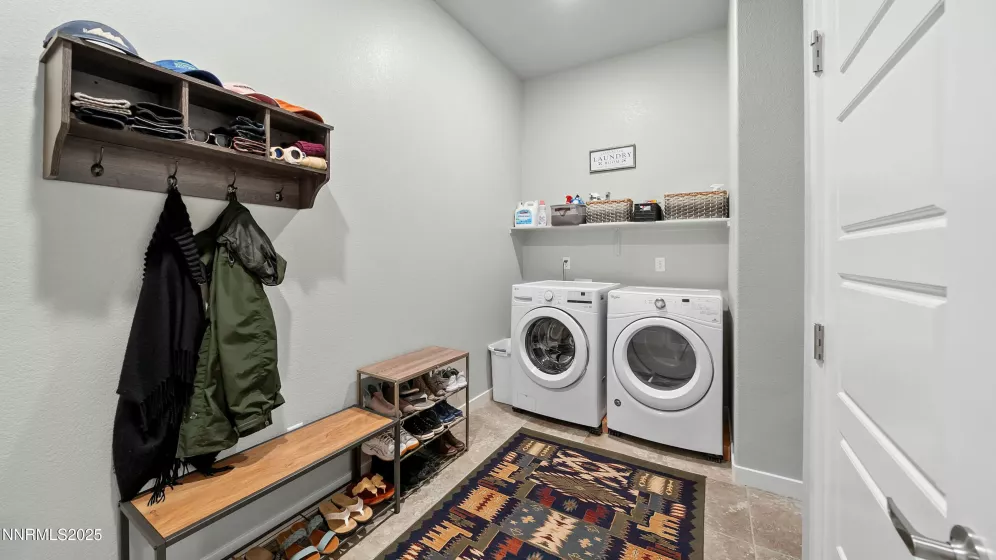 9625 Lane Garrett, Reno, Nevada 89511, 3 Bedrooms Bedrooms, ,3 BathroomsBathrooms,Residential,Residential,Lane Garrett,250052880