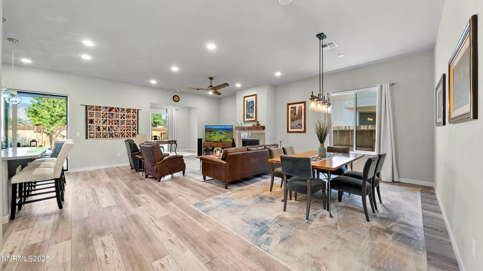 9625 Lane Garrett, Reno, Nevada 89511, 3 Bedrooms Bedrooms, ,3 BathroomsBathrooms,Residential,Residential,Lane Garrett,250052880