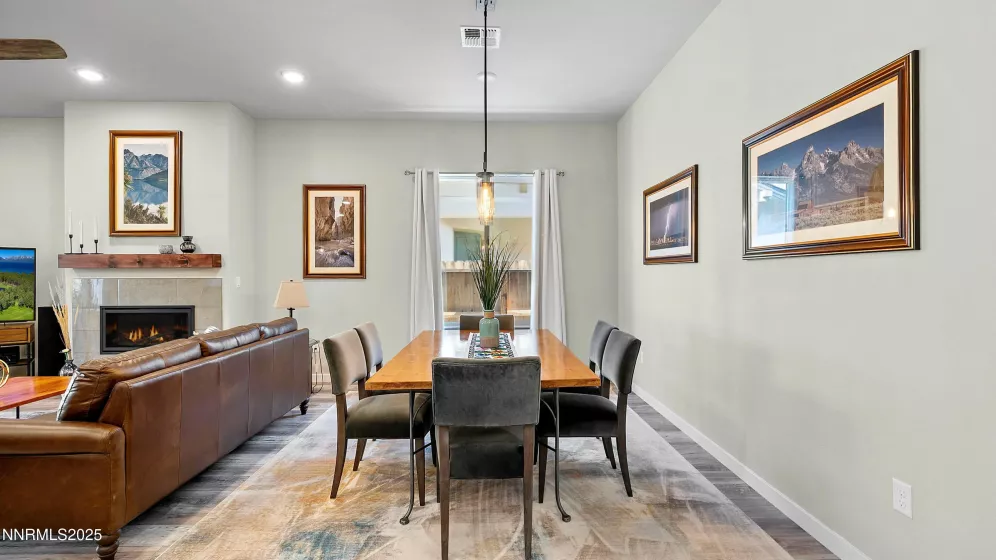 9625 Lane Garrett, Reno, Nevada 89511, 3 Bedrooms Bedrooms, ,3 BathroomsBathrooms,Residential,Residential,Lane Garrett,250052880