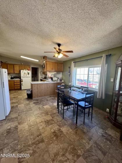 8360 Prairie Dog, Winnemucca, Nevada 89445, 3 Bedrooms Bedrooms, ,2 BathroomsBathrooms,Residential,Residential,Prairie Dog,250052824