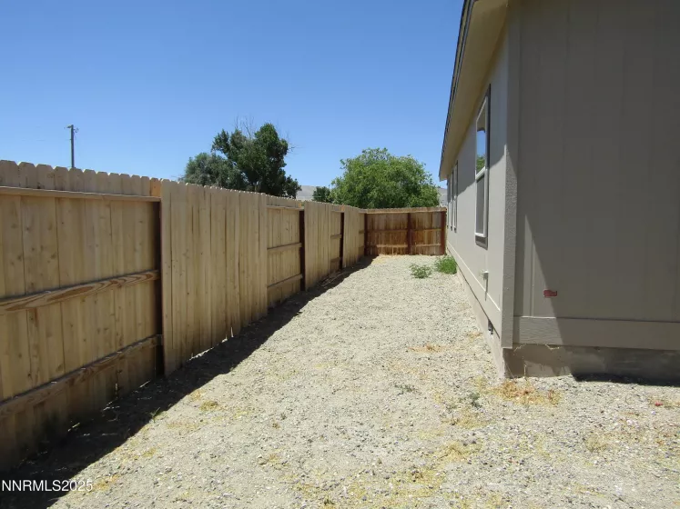 200 Quail Run, Yerington, Nevada 89447, 3 Bedrooms Bedrooms, ,2 BathroomsBathrooms,Residential,Residential,Quail Run,250052828
