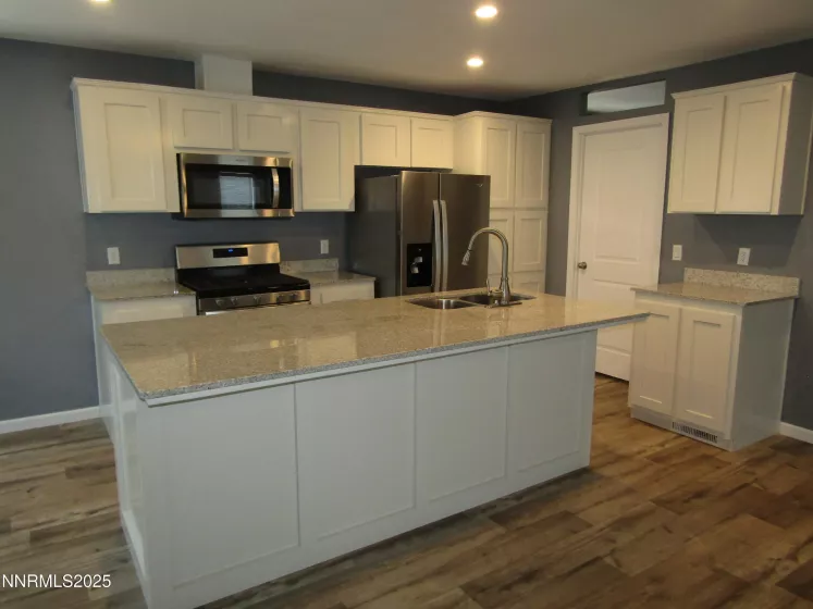 200 Quail Run, Yerington, Nevada 89447, 3 Bedrooms Bedrooms, ,2 BathroomsBathrooms,Residential,Residential,Quail Run,250052828