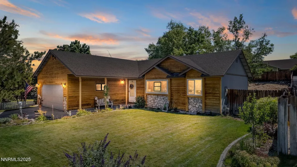 641 Long Valley, Gardnerville, Nevada 89460, 3 Bedrooms Bedrooms, ,2 BathroomsBathrooms,Residential,Residential,Long Valley,250052827