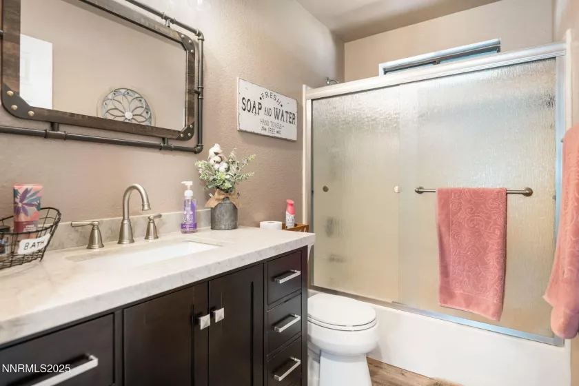 641 Long Valley, Gardnerville, Nevada 89460, 3 Bedrooms Bedrooms, ,2 BathroomsBathrooms,Residential,Residential,Long Valley,250052827
