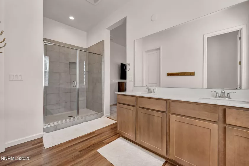 2180 Snoqualmie, Sparks, Nevada 89436, 3 Bedrooms Bedrooms, ,3 BathroomsBathrooms,Residential,Residential,Snoqualmie,250052834
