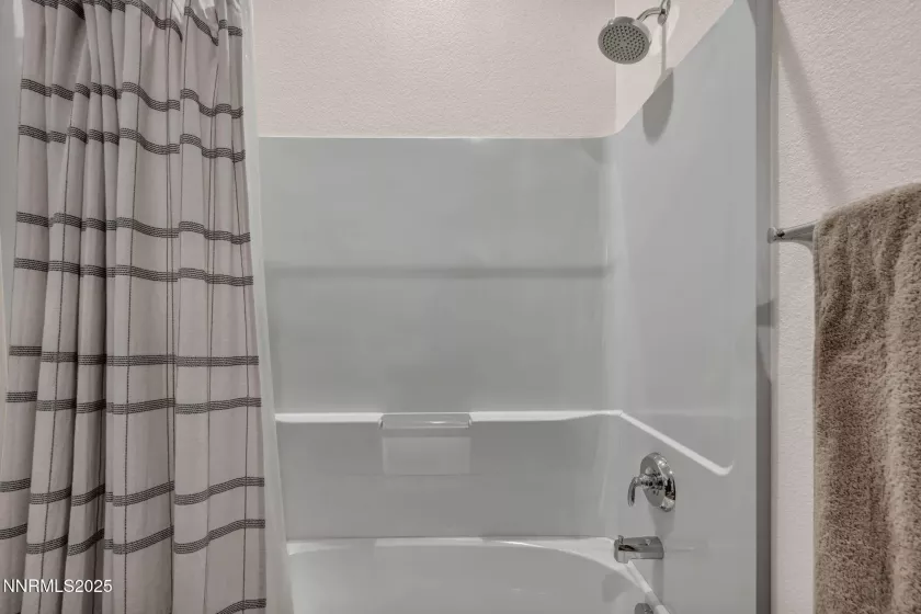 2180 Snoqualmie, Sparks, Nevada 89436, 3 Bedrooms Bedrooms, ,3 BathroomsBathrooms,Residential,Residential,Snoqualmie,250052834