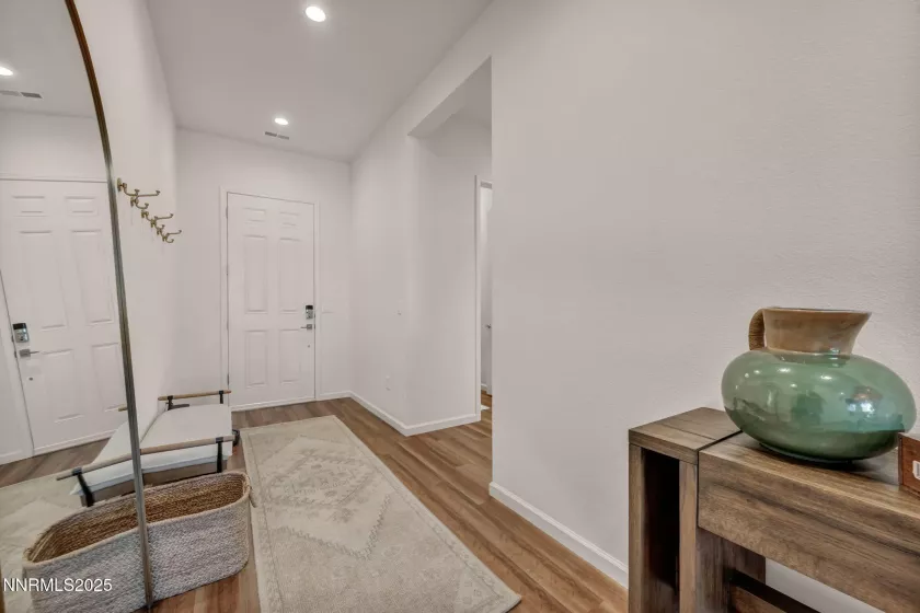 2180 Snoqualmie, Sparks, Nevada 89436, 3 Bedrooms Bedrooms, ,3 BathroomsBathrooms,Residential,Residential,Snoqualmie,250052834