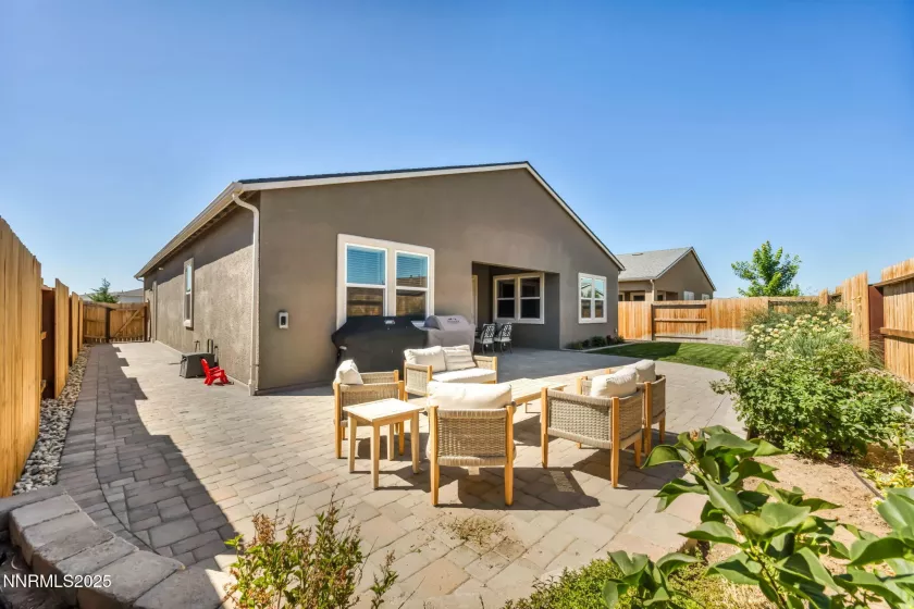 2180 Snoqualmie, Sparks, Nevada 89436, 3 Bedrooms Bedrooms, ,3 BathroomsBathrooms,Residential,Residential,Snoqualmie,250052834