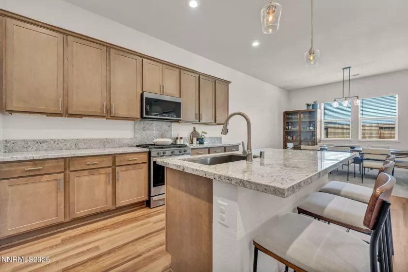 2180 Snoqualmie, Sparks, Nevada 89436, 3 Bedrooms Bedrooms, ,3 BathroomsBathrooms,Residential,Residential,Snoqualmie,250052834