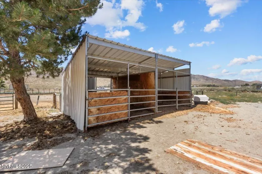 2 Stall Barn