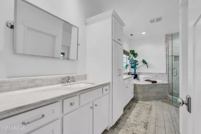600 Artemesia, Gardnerville, Nevada 89460, 4 Bedrooms Bedrooms, ,4 BathroomsBathrooms,Residential,Residential,Artemesia,250052893