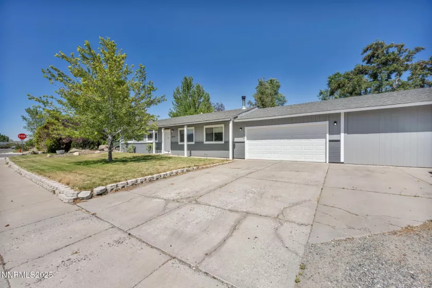 1419 Leonard, Gardnerville, Nevada 89460, 3 Bedrooms Bedrooms, ,2 BathroomsBathrooms,Residential,Residential,Leonard,250052894
