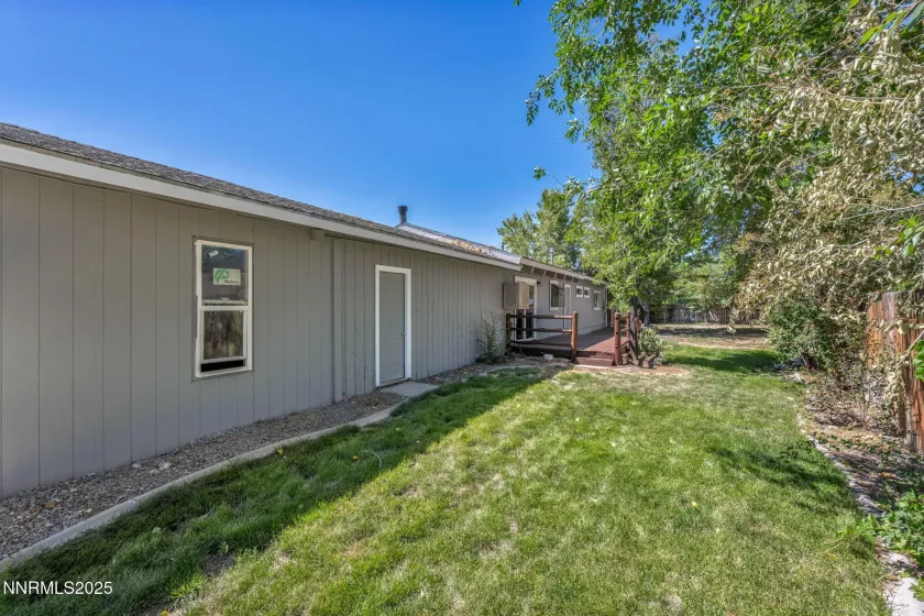 1419 Leonard, Gardnerville, Nevada 89460, 3 Bedrooms Bedrooms, ,2 BathroomsBathrooms,Residential,Residential,Leonard,250052894