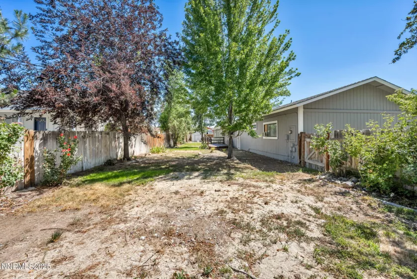 1419 Leonard, Gardnerville, Nevada 89460, 3 Bedrooms Bedrooms, ,2 BathroomsBathrooms,Residential,Residential,Leonard,250052894