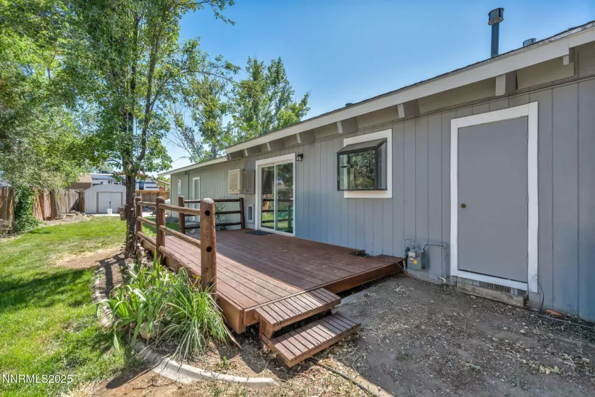 1419 Leonard, Gardnerville, Nevada 89460, 3 Bedrooms Bedrooms, ,2 BathroomsBathrooms,Residential,Residential,Leonard,250052894