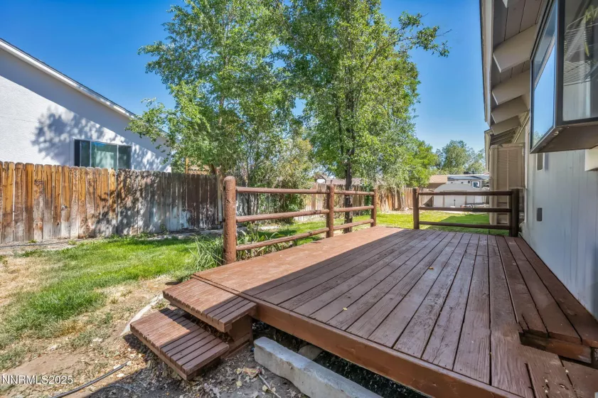 1419 Leonard, Gardnerville, Nevada 89460, 3 Bedrooms Bedrooms, ,2 BathroomsBathrooms,Residential,Residential,Leonard,250052894
