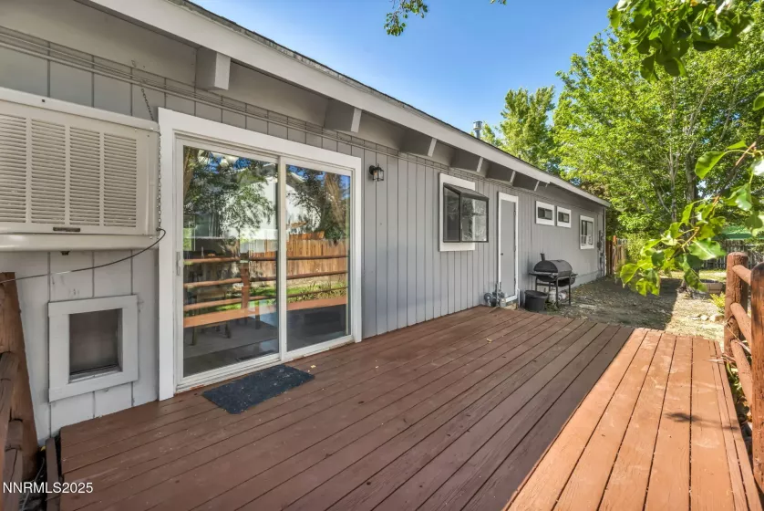 1419 Leonard, Gardnerville, Nevada 89460, 3 Bedrooms Bedrooms, ,2 BathroomsBathrooms,Residential,Residential,Leonard,250052894