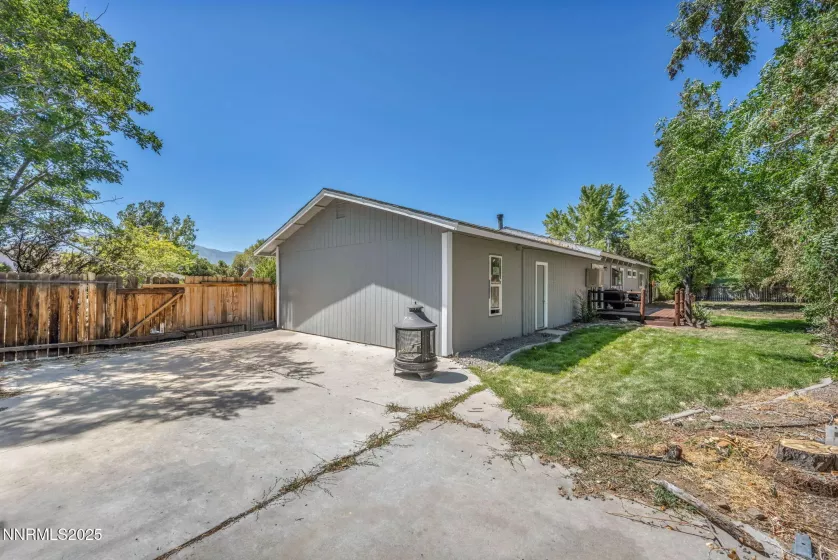 1419 Leonard, Gardnerville, Nevada 89460, 3 Bedrooms Bedrooms, ,2 BathroomsBathrooms,Residential,Residential,Leonard,250052894