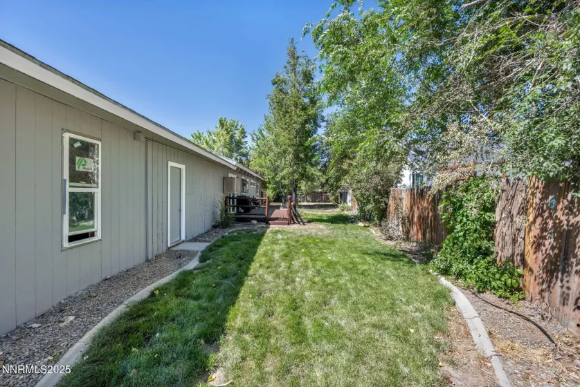 1419 Leonard, Gardnerville, Nevada 89460, 3 Bedrooms Bedrooms, ,2 BathroomsBathrooms,Residential,Residential,Leonard,250052894