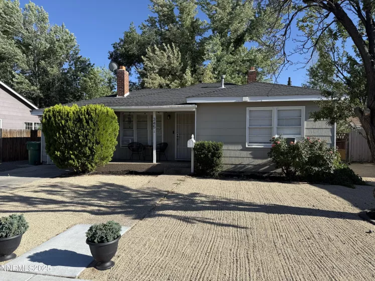 345 H, Sparks, Nevada 89431, 3 Bedrooms Bedrooms, ,2 BathroomsBathrooms,Residential,Residential,H,250052896